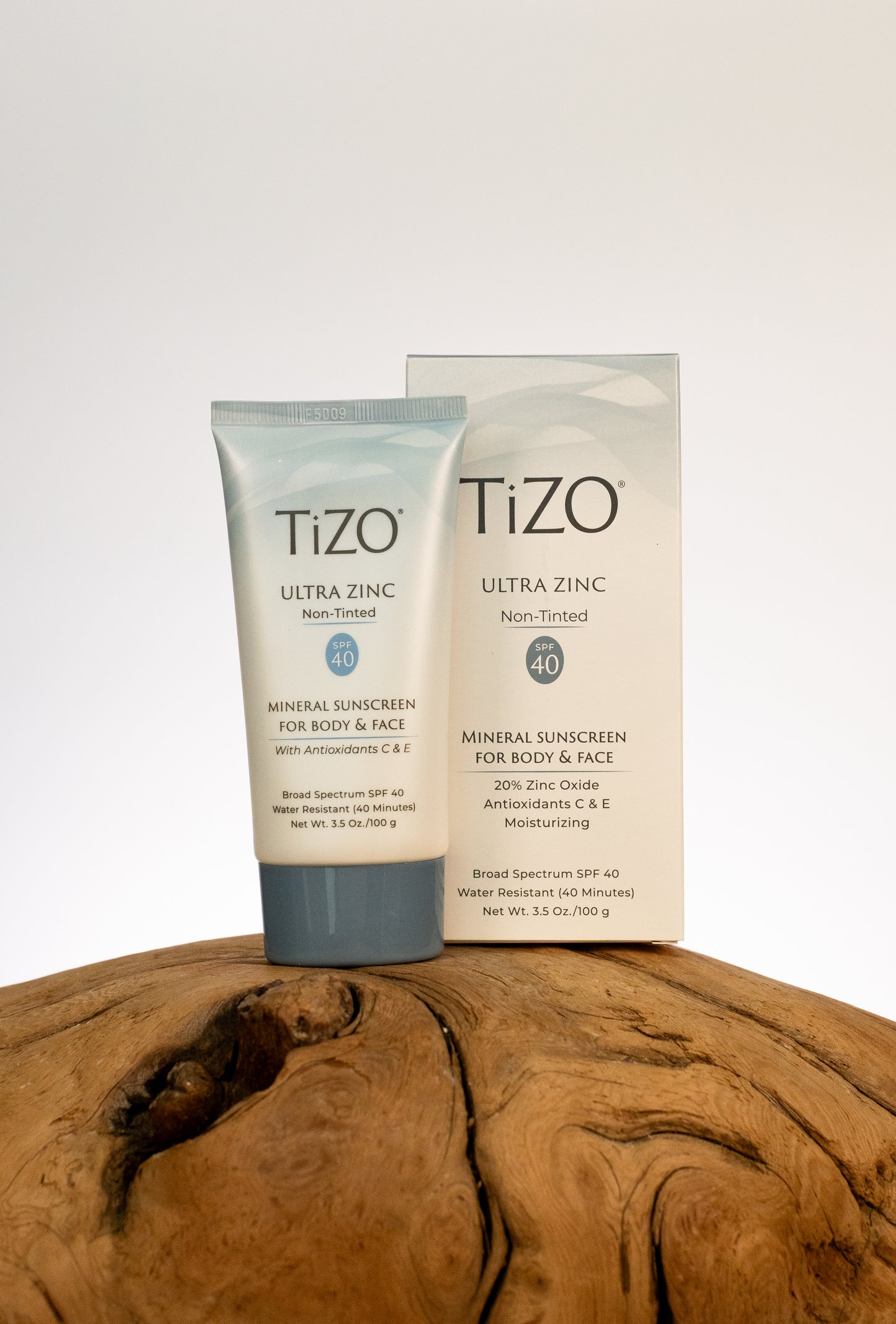 Tizo Face & body SPF 40 Tinted & Untinted